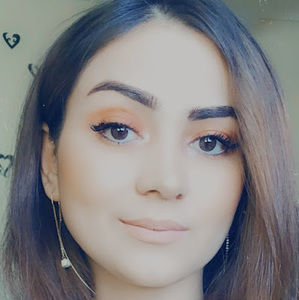 Meet your Posher, Laili